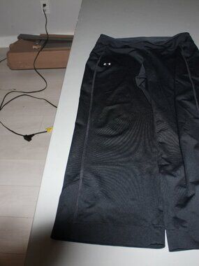 Black Under Armour Athletic Pants Size Medium